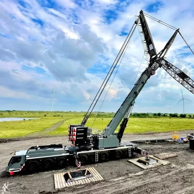 raptor tech steel crane mats on job site